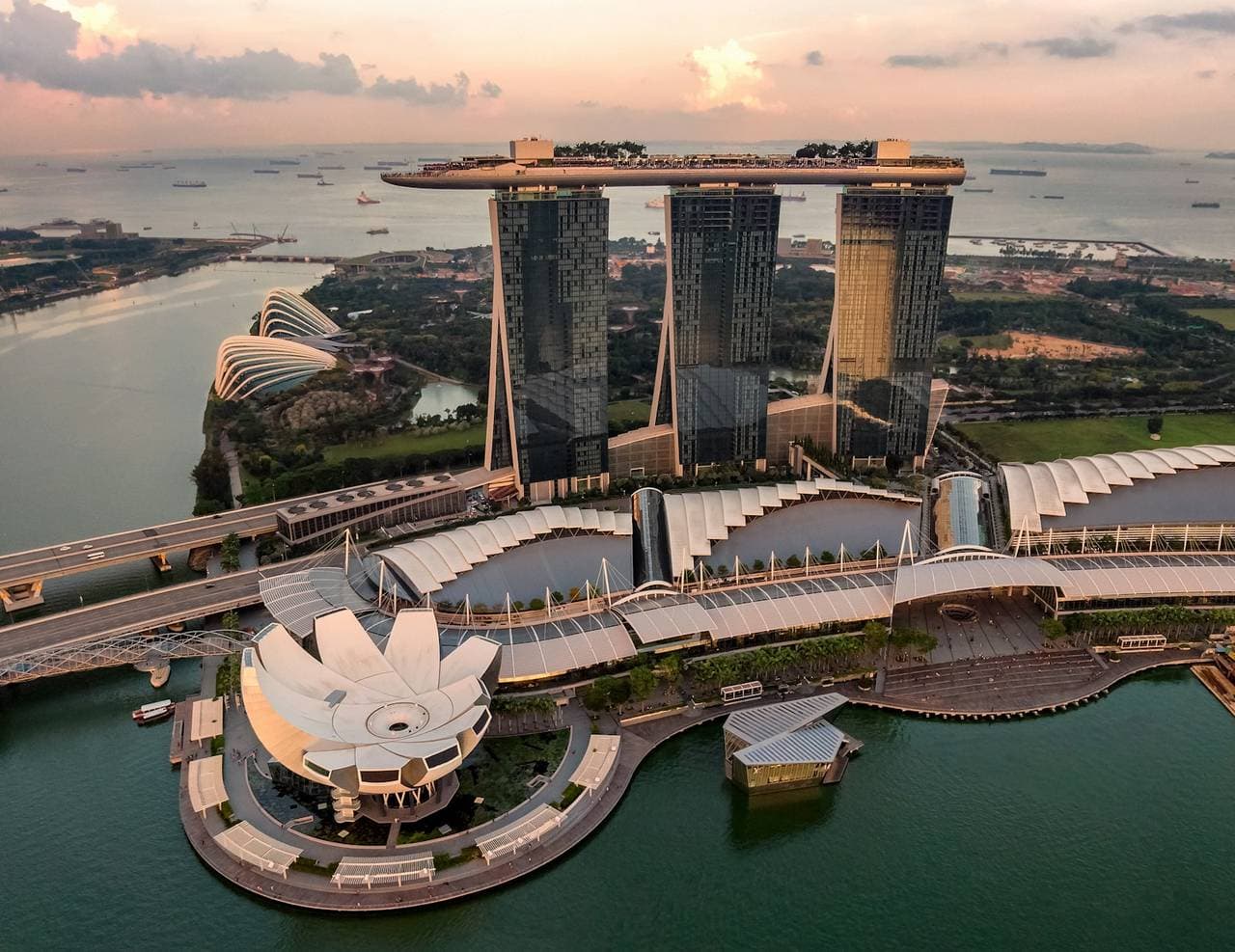 Singapore eSIM — stay connected from Changi to Marina Bay