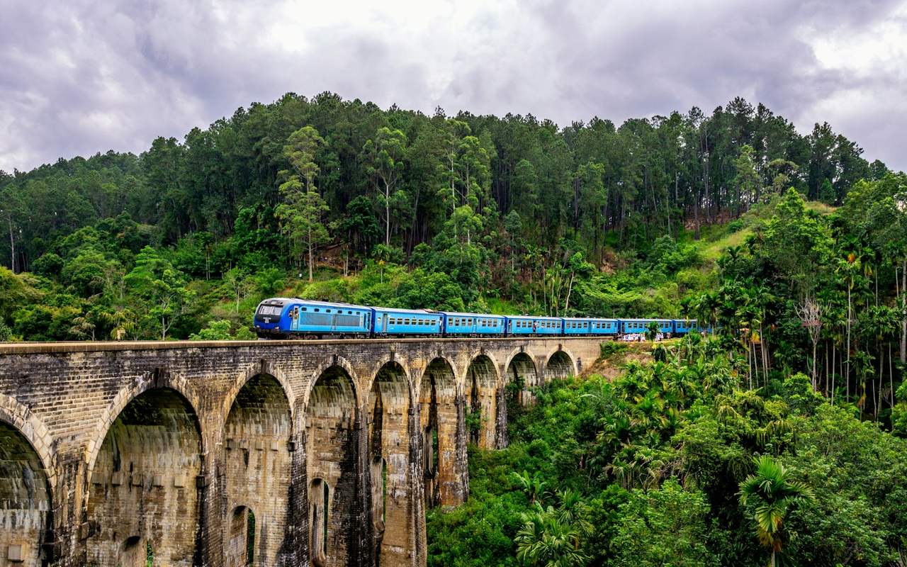 Sri Lanka eSIM — stay connected from Colombo to Ella